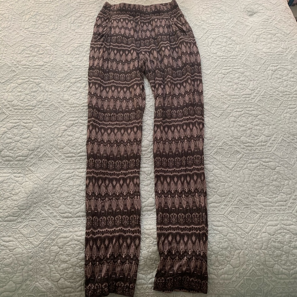 Patterned soft fashion pants